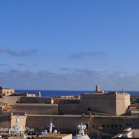 Semi-Basement, Cosy Apartment Interconnected To Our Residence A Traditional Maltese Townhouse Senglea Exterior foto